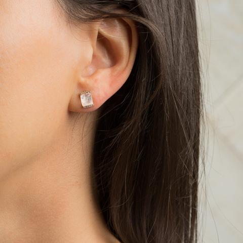Vero Studs Moonstone