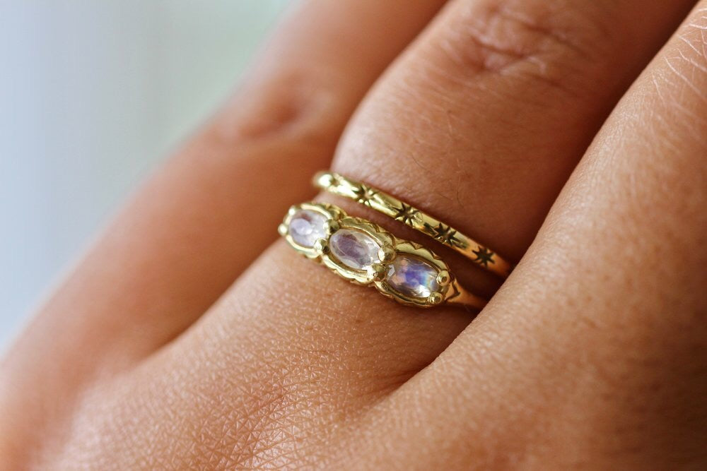 Empress Ring - Moonstone/Gold