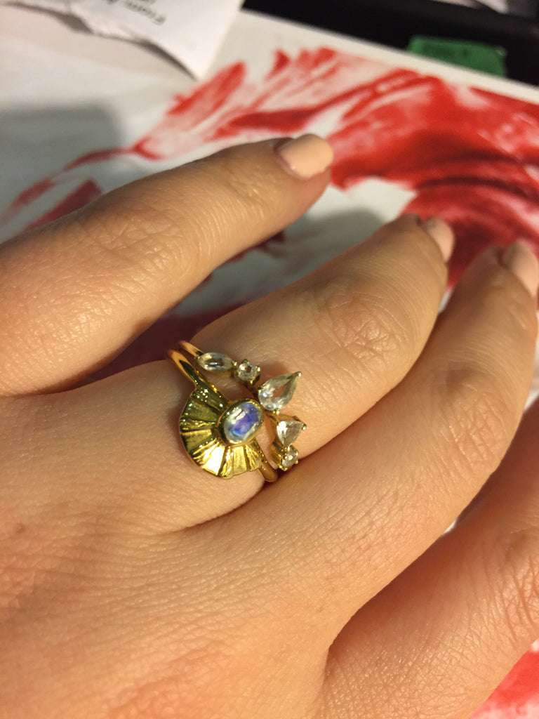 Aten Ring - Moonstone/Gold