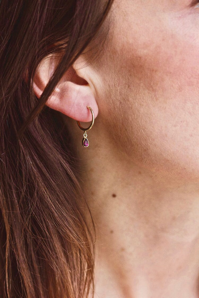 Uluru Hoops - Rhodolite/Gold