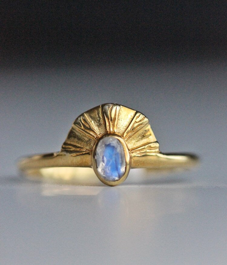 Aten Ring - Moonstone/Gold