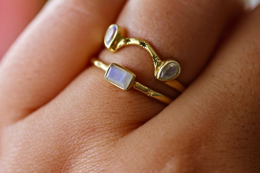 Medina Stacking Ring - Moonstone/Gold