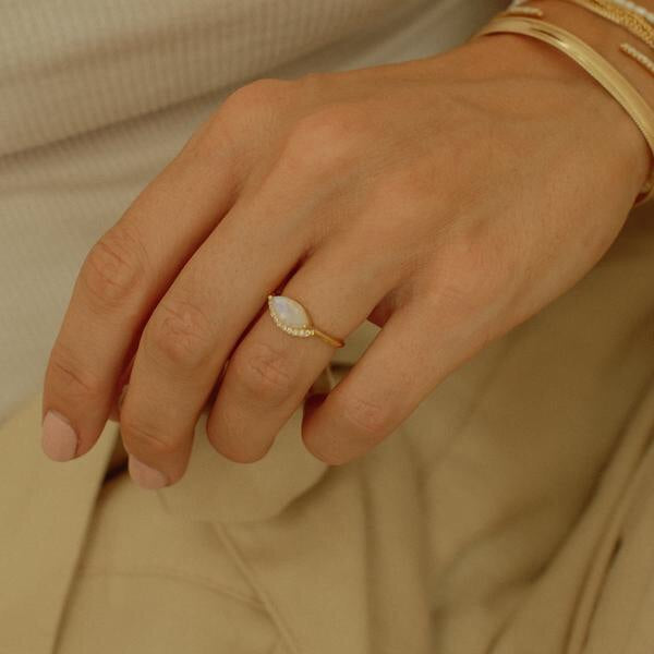 Domingo Ring - Moonstone