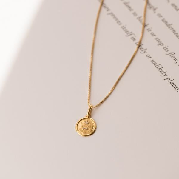Love Token Necklace Round